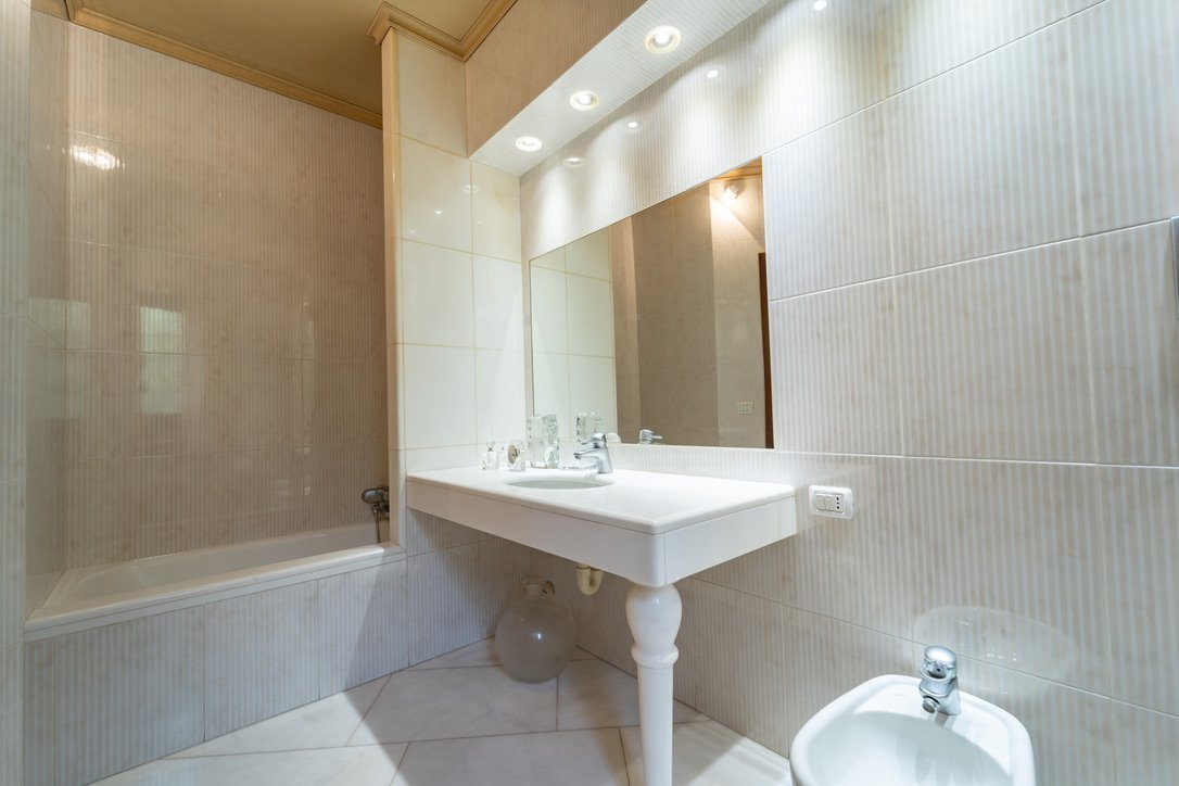 Twins Luxury Beach Apartment - Immagine 18