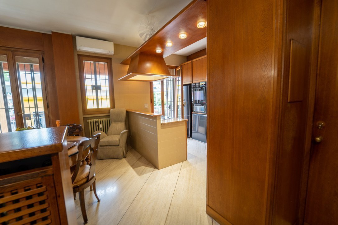 Twins Luxury Beach Apartment - Image 4