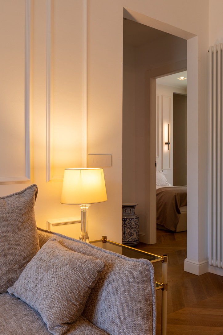 Twins Luxury 2 Bedroom Apartment - Image 16