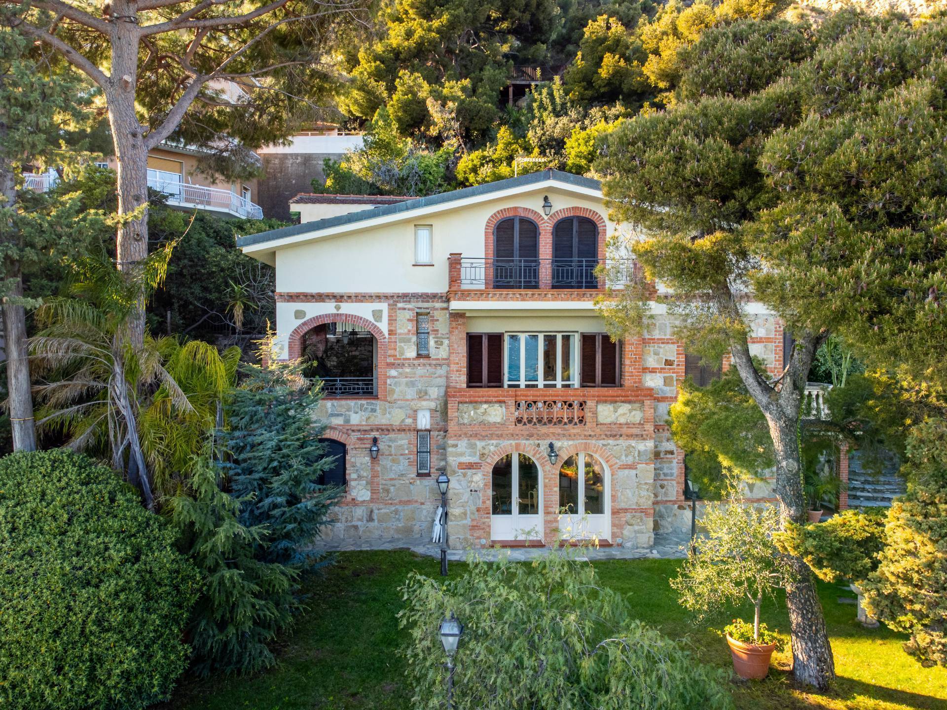 Twins Villa — Storica Capo Pino, Sanremo - Immagine 14