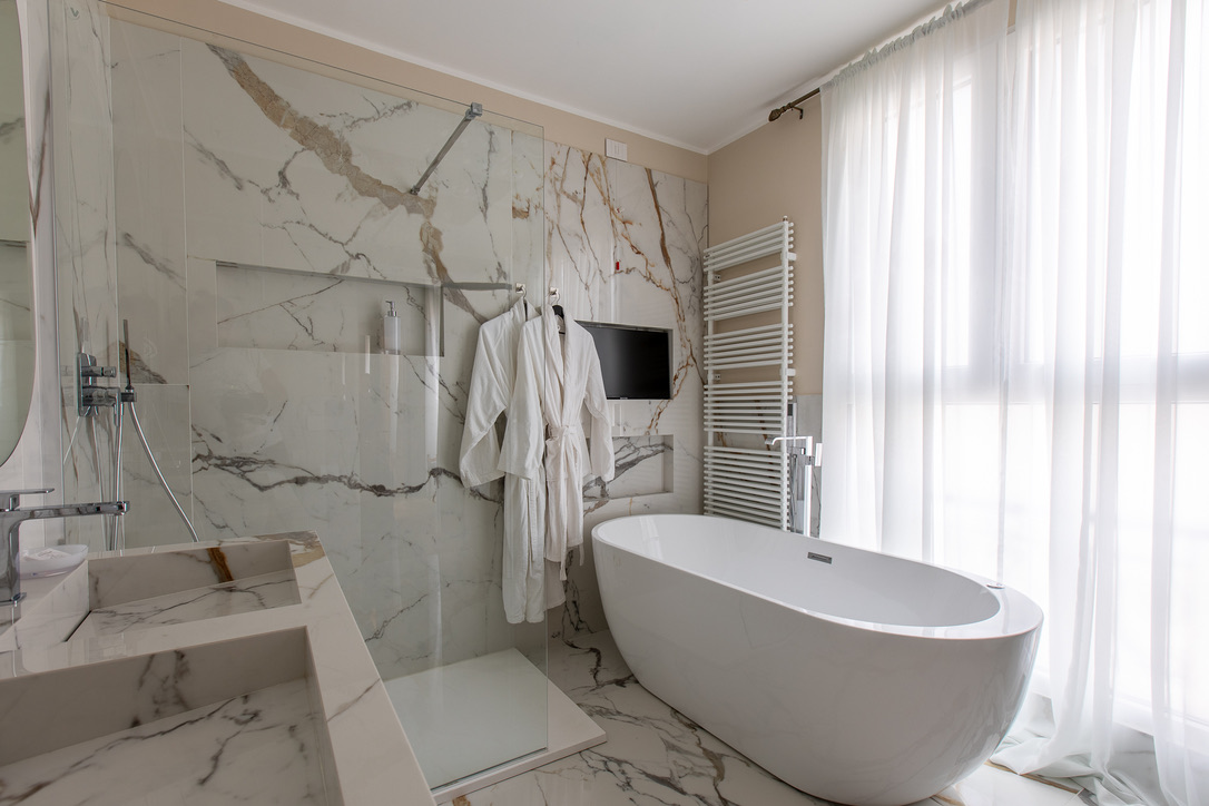 Twins Bilocale Sanremo — Bathroom
